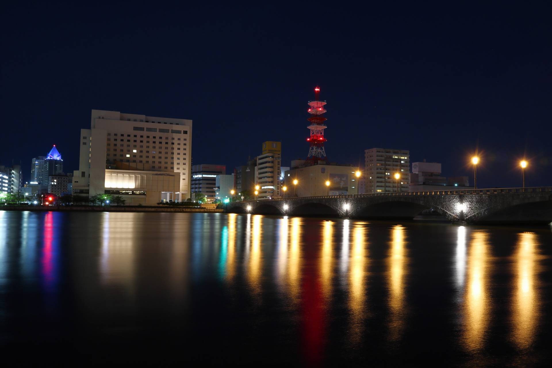 Raw Riverside Bandai Bridge, Chuo, Niigata: Highlights & Access | RAW JAPAN